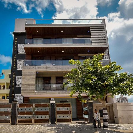 Hotel Luxury Collection Гургаон Екстериор снимка