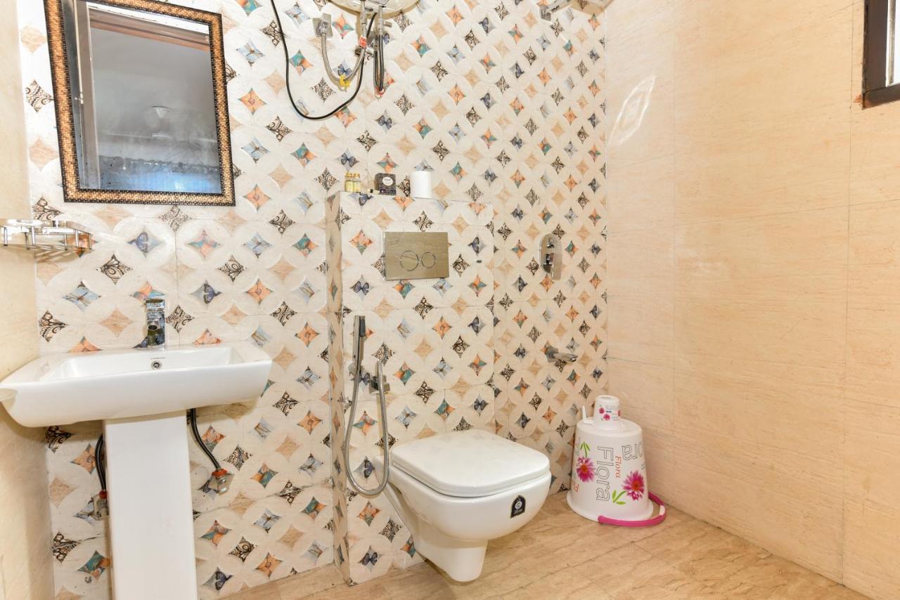 Hotel Luxury Collection Гургаон Екстериор снимка